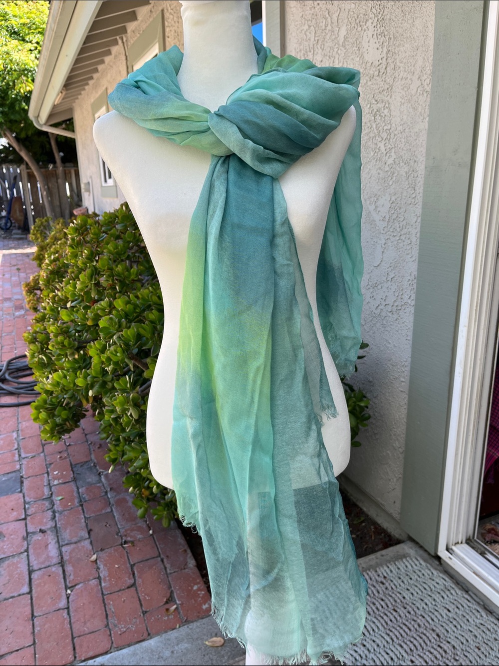 NWOT Silk FLowy Lightweight Gradient Green Wrap Scarf Nordstrom